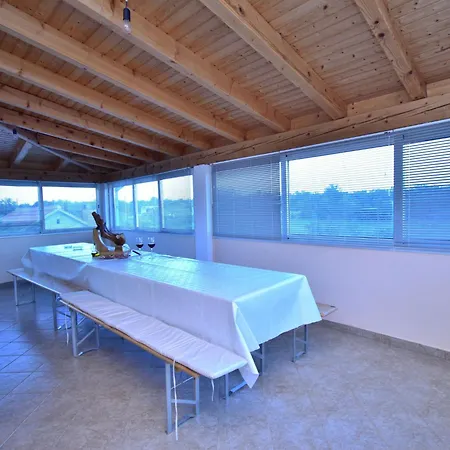 Dinko With Pool By Interhome Pridraga